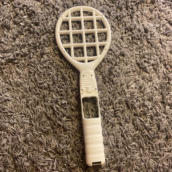 Nintendo Wii Tennis Racket - Picture 2 of 4